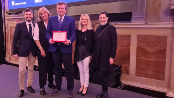 Vincenzo gruppo premio Confindustria Ceramica Distributor Award 2021!